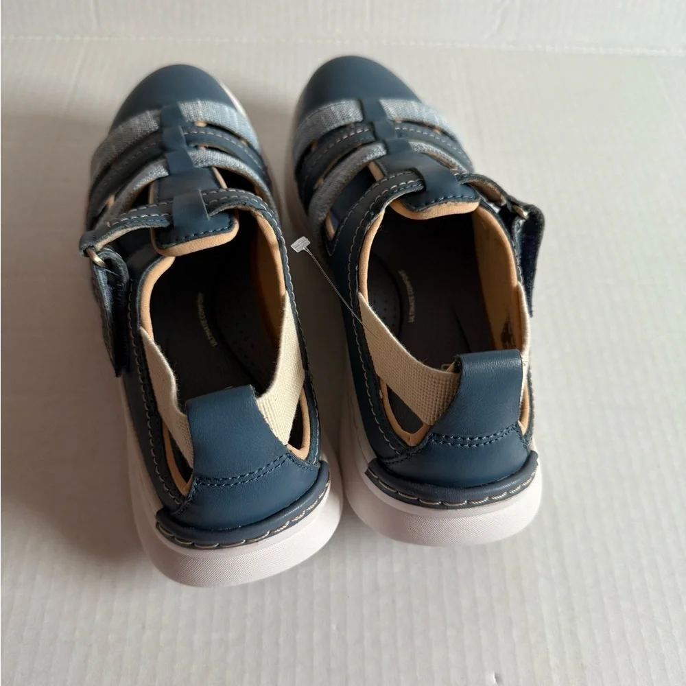 Clarks Women's Teagan Step Loafer - Picture 3 of 9